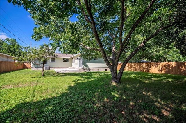 1502 Villanova DR, Austin, TX 78757