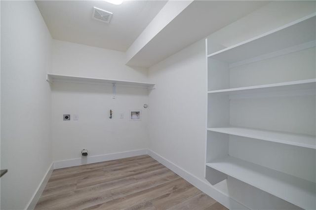 1502 Villanova DR, Austin, TX 78757