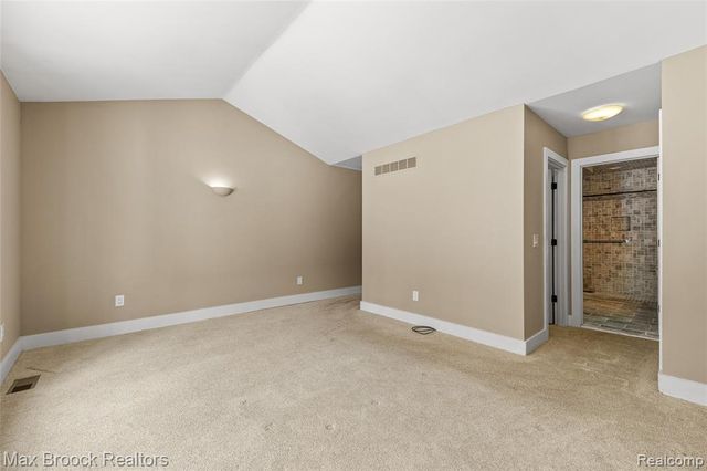 28602 Venice Court, Farmington Hills, MI 48334