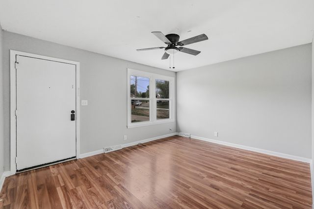 106 Winston Ct, Clarksville, TN 37042