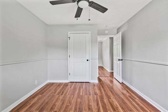 106 Winston Ct, Clarksville, TN 37042