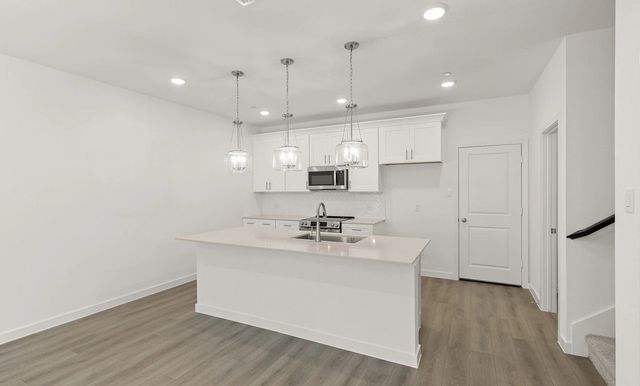 5725 Lakeview Drive, Watauga, TX 76148