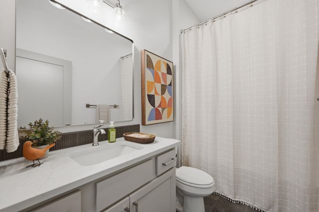 5108 N Highland St, Bel Aire, KS 67220