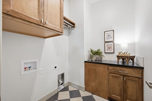 5108 N Highland St, Bel Aire, KS 67220