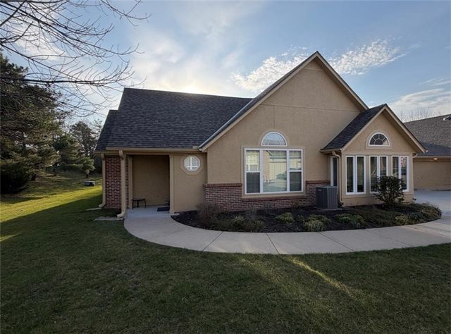 14232 W 151st Terrace 502, Olathe, KS 66062