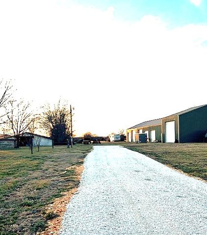 10593 Viney Grove Road, Prairie Grove, AR 72753