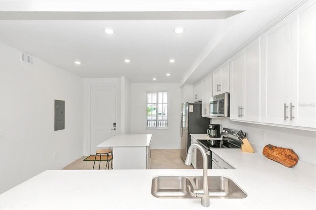 12320 WELLEN GOLF STREET 204, Venice, FL 34293