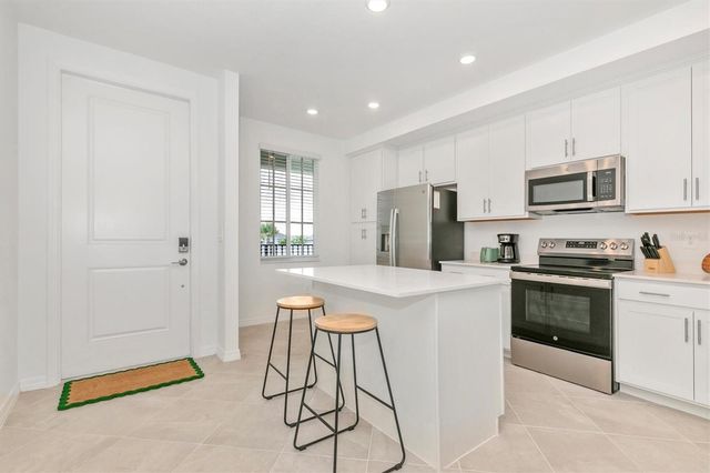 12320 WELLEN GOLF STREET 204, Venice, FL 34293