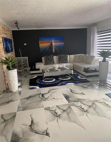 12121 SW 107th St, Miami, FL 33186