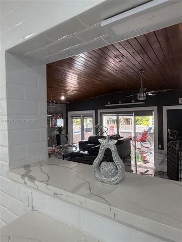 12121 SW 107th St, Miami, FL 33186