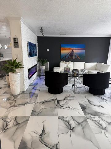 12121 SW 107th St, Miami, FL 33186