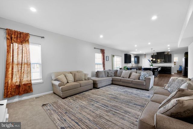 73 KINGSBERRY LN, Woodstown, NJ 08098