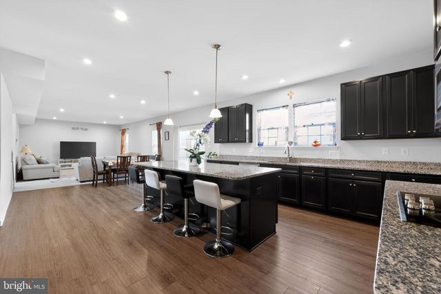 73 KINGSBERRY LN, Woodstown, NJ 08098