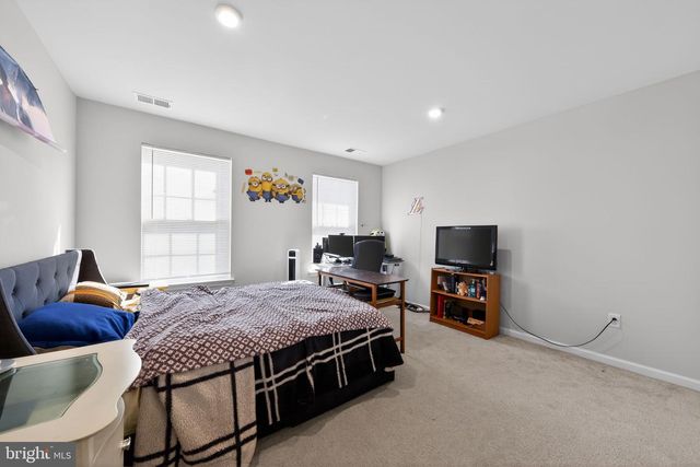 73 KINGSBERRY LN, Woodstown, NJ 08098