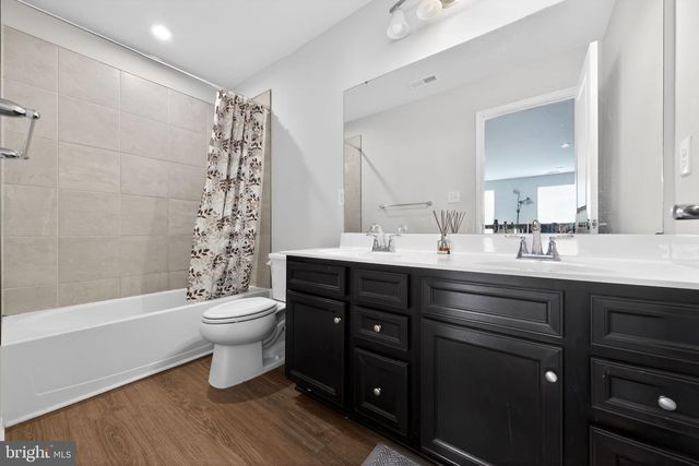 73 KINGSBERRY LN, Woodstown, NJ 08098