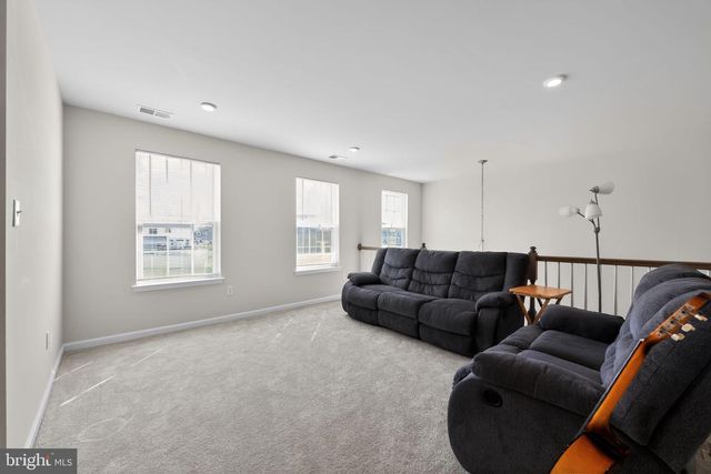 73 KINGSBERRY LN, Woodstown, NJ 08098