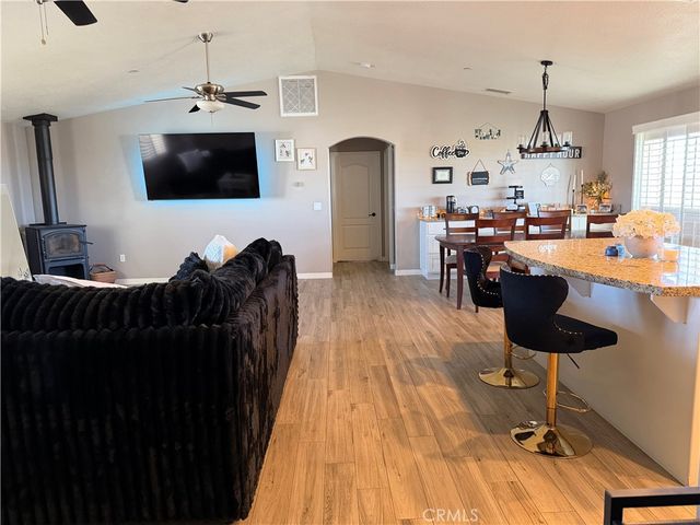 5824 White Fox Trl, Phelan, CA 92371