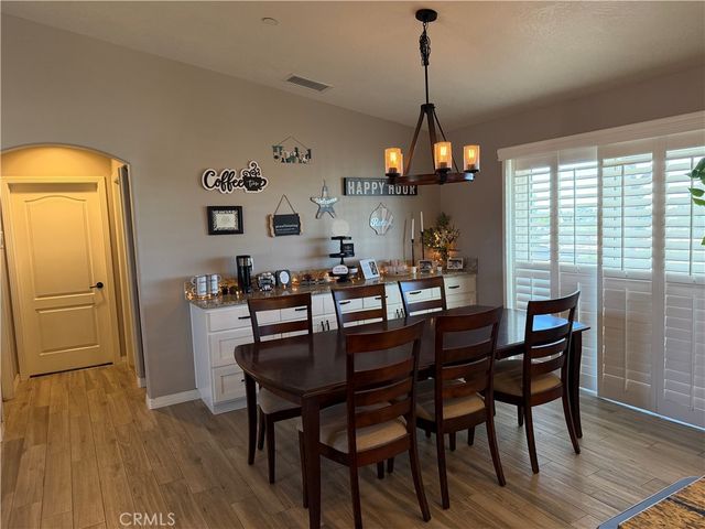 5824 White Fox Trl, Phelan, CA 92371