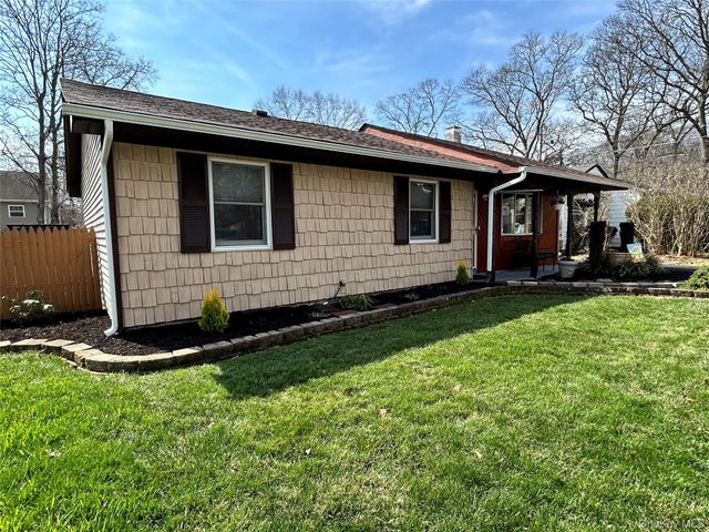 136 B Hampton Avenue, Mastic, NY 11950
