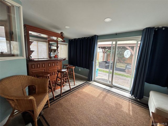 136 B Hampton Avenue, Mastic, NY 11950