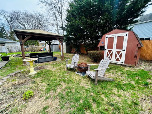 136 B Hampton Avenue, Mastic, NY 11950