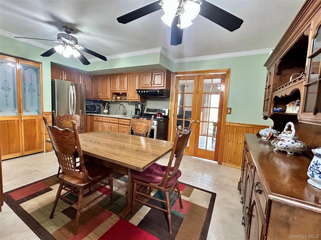 136 B Hampton Avenue, Mastic, NY 11950