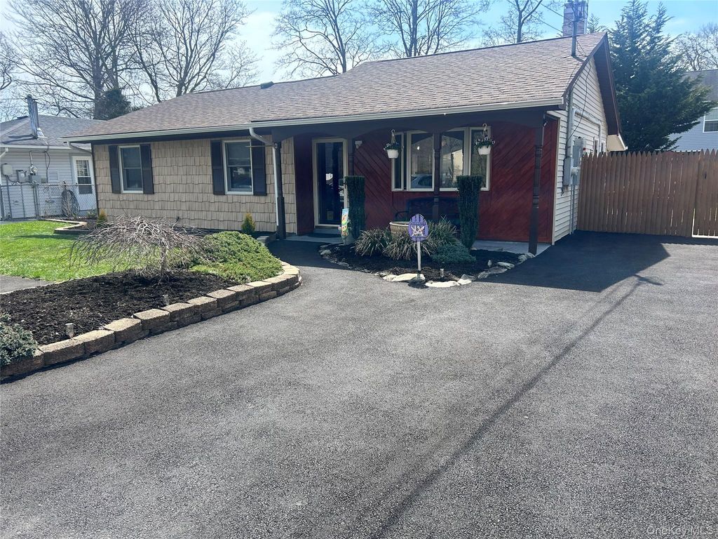 136 B Hampton Avenue, Mastic, NY 11950