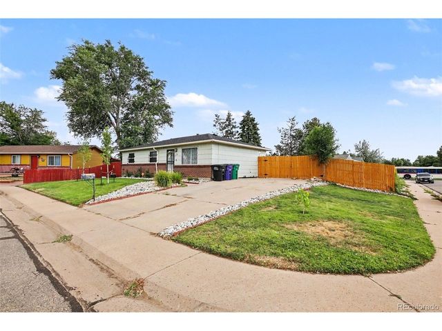 5534 Xanadu St, Denver, CO 80239