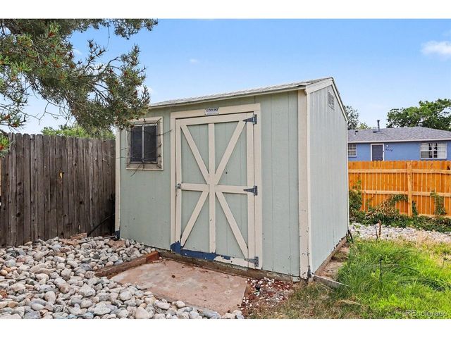 5534 Xanadu St, Denver, CO 80239