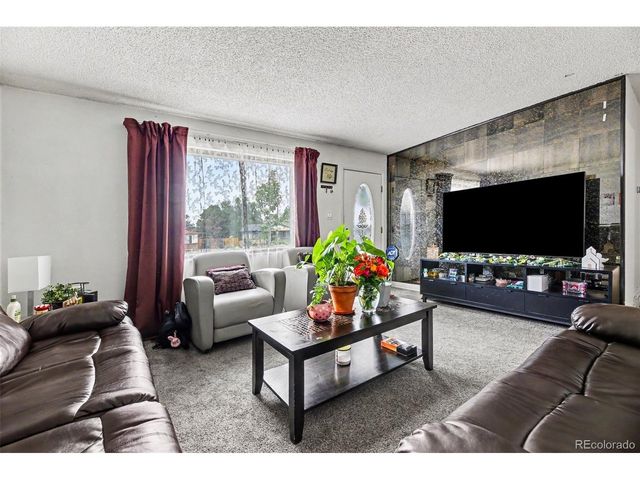 5534 Xanadu St, Denver, CO 80239