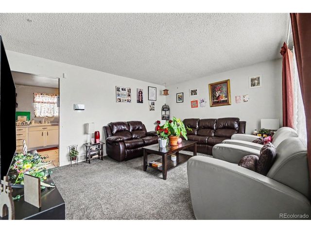 5534 Xanadu St, Denver, CO 80239