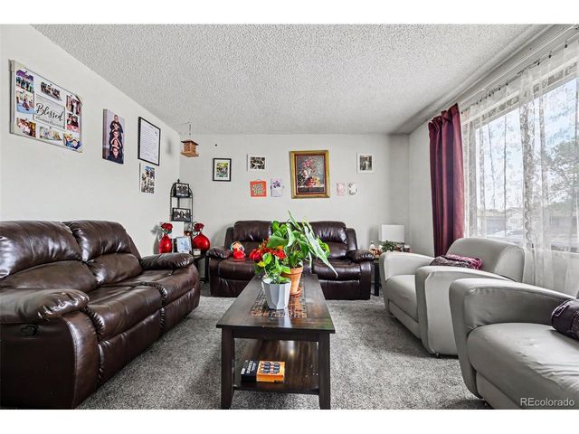 5534 Xanadu St, Denver, CO 80239