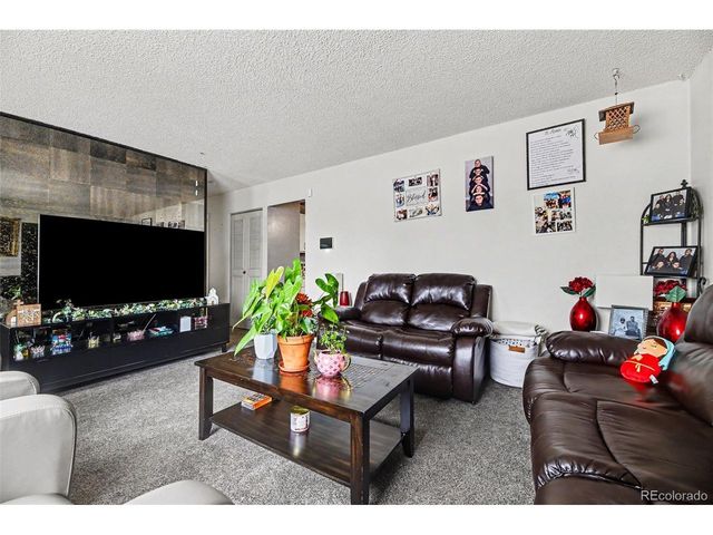 5534 Xanadu St, Denver, CO 80239