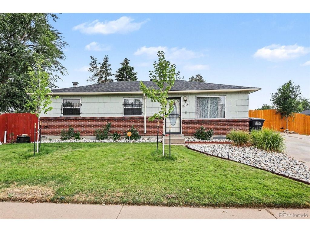 5534 Xanadu St, Denver, CO 80239