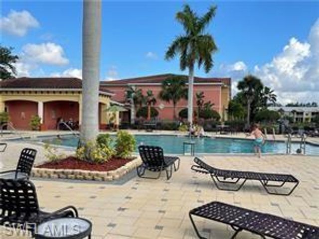 20131 Estero Gardens CIR 102, Estero, FL 33928