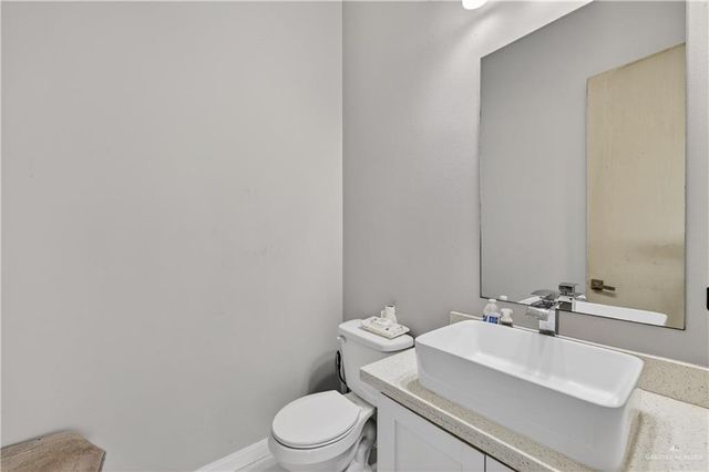 2921 La Puerta Avenue, Edinburg, TX 78541