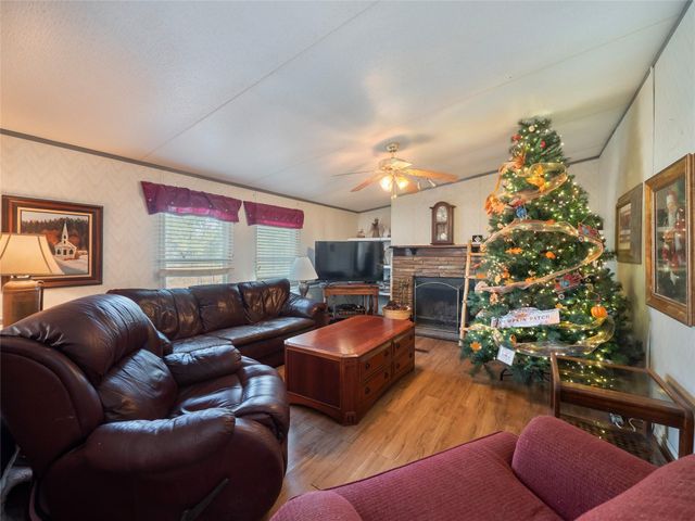 2525 Hugo RD, San Marcos, TX 78666