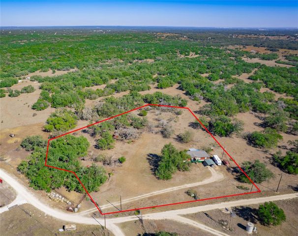 2525 Hugo RD, San Marcos, TX 78666