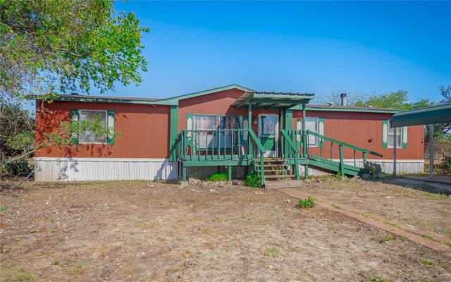 2525 Hugo RD, San Marcos, TX 78666