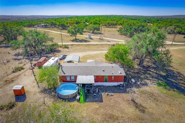 2525 Hugo RD, San Marcos, TX 78666