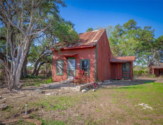 2525 Hugo RD, San Marcos, TX 78666