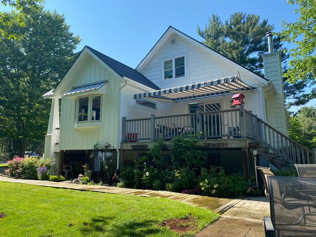 16381 Greenly Street, Park Twp, MI 49424