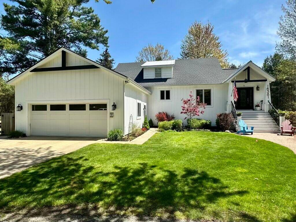16381 Greenly Street, Park Twp, MI 49424