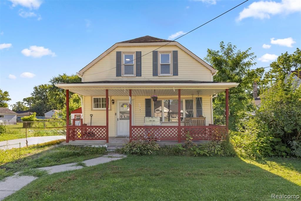 11785 Mortenview Drive, Taylor, MI 48180