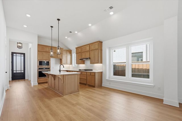 2068 Cuellar Way, Van Alstyne, TX 75495