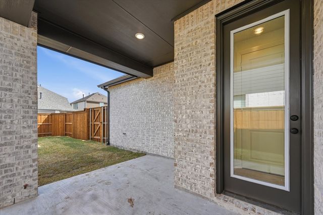 2068 Cuellar Way, Van Alstyne, TX 75495