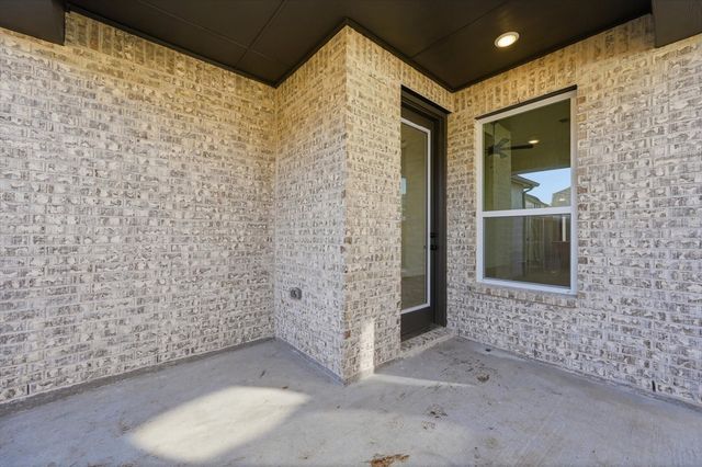 2068 Cuellar Way, Van Alstyne, TX 75495