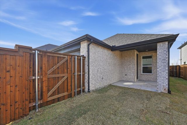 2068 Cuellar Way, Van Alstyne, TX 75495