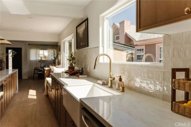 5145 6th, Los Angeles, CA 90043