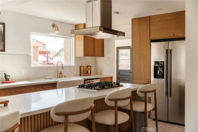 5145 6th, Los Angeles, CA 90043